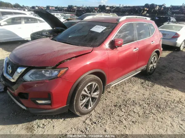 JN8AT2MT5HW392370 2017 NISSAN ROGUE - Image 2