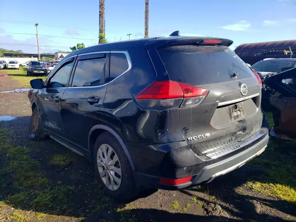 JN8AT2MT5HW395205 2017 NISSAN ROGUE - Image 2