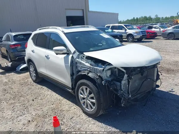JN8AT2MT5HW398685 2017 NISSAN ROGUE - Image 1