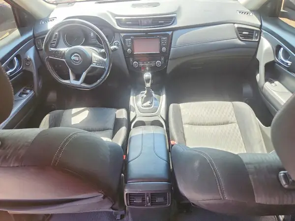 JN8AT2MT5HW399528 2017 NISSAN ROGUE - Image 8