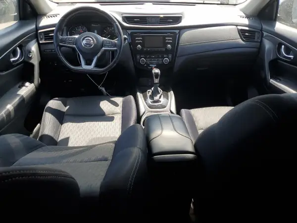 JN8AT2MT5HW400418 2017 NISSAN ROGUE - Image 8