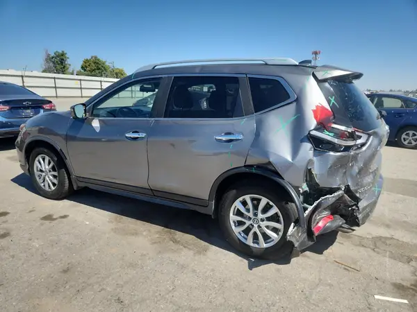 JN8AT2MT5HW400922 2017 NISSAN ROGUE - Image 2