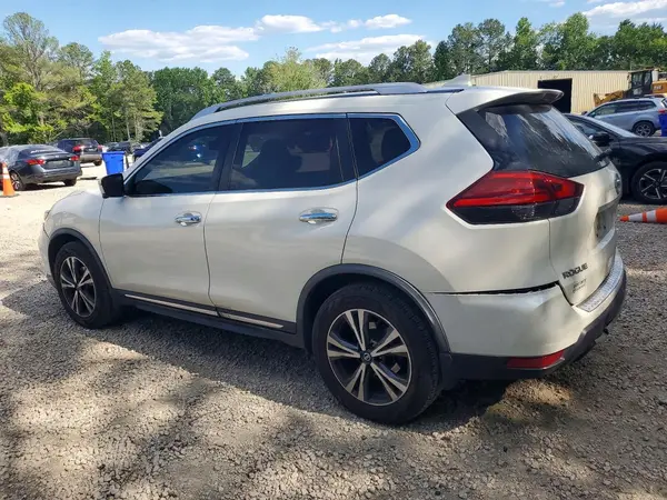 JN8AT2MT5HW404274 2017 NISSAN ROGUE - Image 2