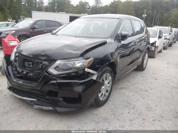 JN8AT2MT5HW404436 2017 NISSAN ROGUE - Image 2
