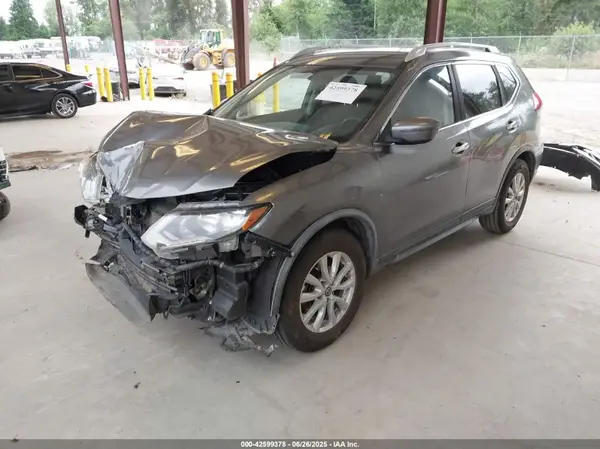JN8AT2MT5JW451004 2018 NISSAN ROGUE - Image 2
