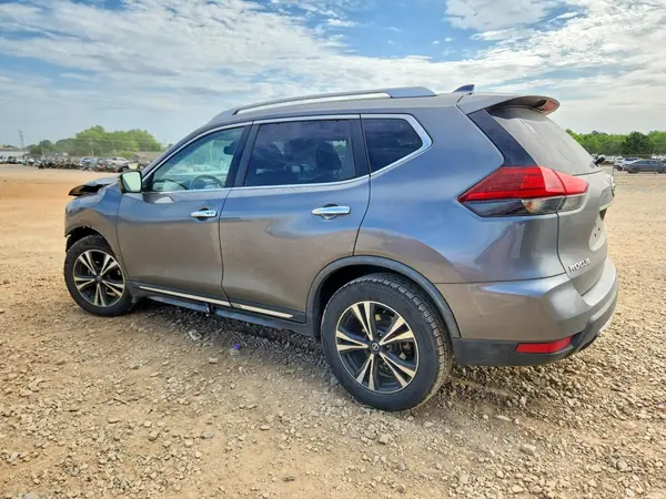 JN8AT2MT5JW453514 2018 NISSAN ROGUE - Image 2