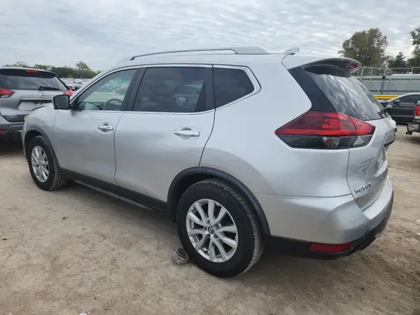 JN8AT2MT5JW454064 2018 NISSAN ROGUE - Image 2