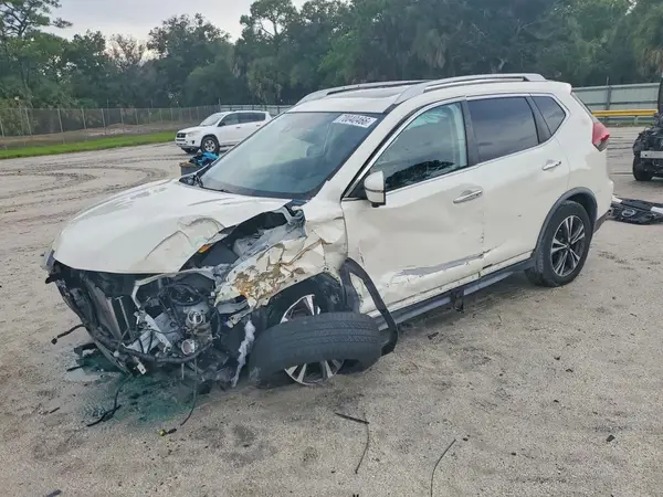 JN8AT2MT5JW454663 2018 NISSAN ROGUE - Image 1