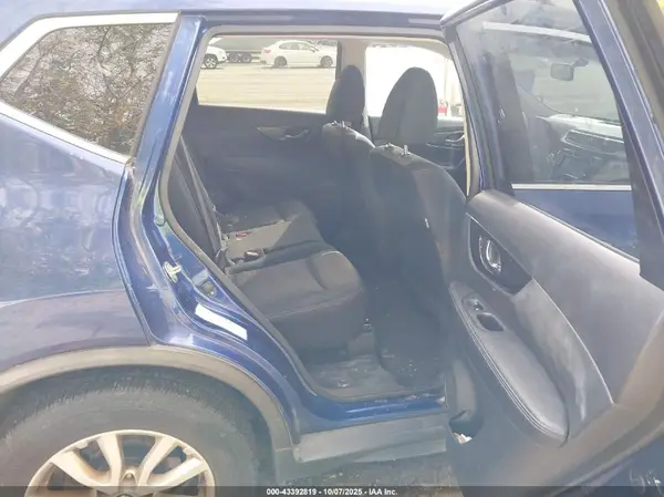 JN8AT2MT5JW455442 2018 NISSAN ROGUE - Image 8