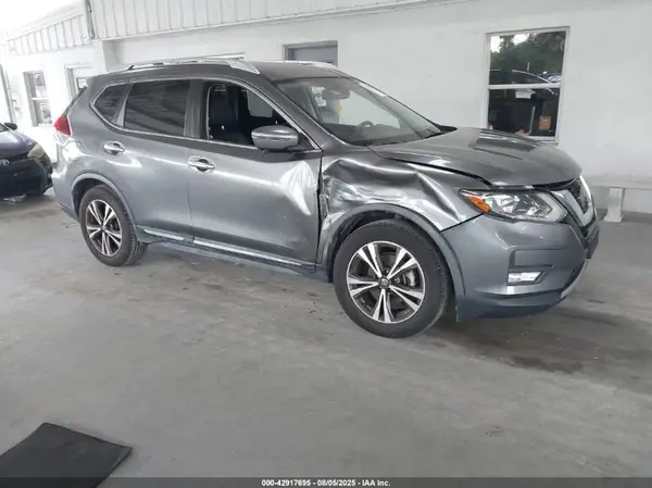 JN8AT2MT5JW455957 2018 NISSAN ROGUE - Image 1