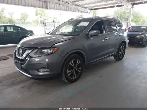JN8AT2MT5JW455957 2018 NISSAN ROGUE - Image 2