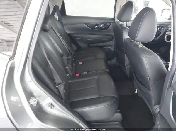 JN8AT2MT5JW455957 2018 NISSAN ROGUE - Image 8