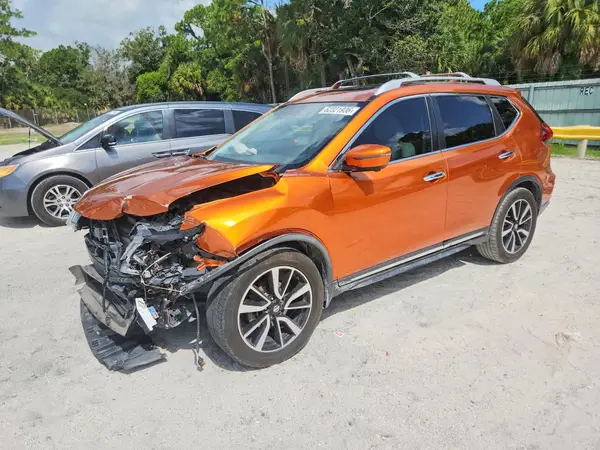 JN8AT2MT5JW456283 2018 NISSAN ROGUE - Image 1