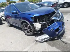 JN8AT2MT5JW458096 2018 NISSAN ROGUE
