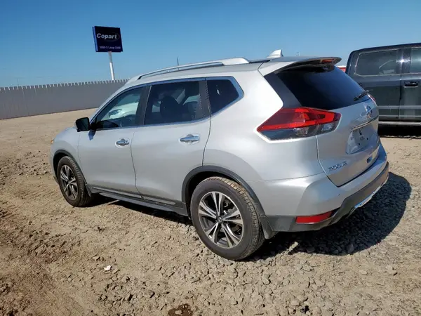 JN8AT2MT5JW461760 2018 NISSAN ROGUE - Image 2