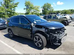 JN8AT2MT5JW464366 2018 NISSAN ROGUE