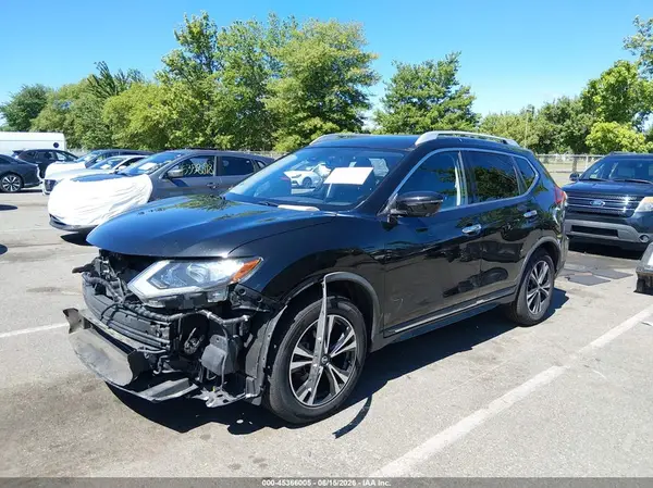 JN8AT2MT5JW464366 2018 NISSAN ROGUE - Image 2