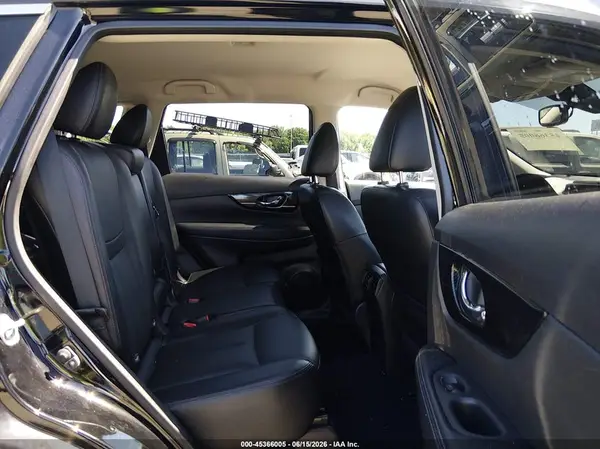 JN8AT2MT5JW464366 2018 NISSAN ROGUE - Image 8