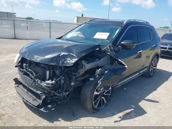 JN8AT2MT5JW467798 2018 NISSAN ROGUE - Image 2