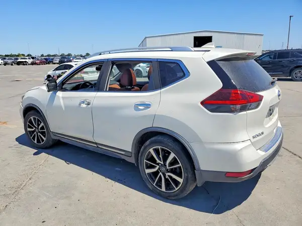 JN8AT2MT5JW468191 2018 NISSAN ROGUE - Image 2