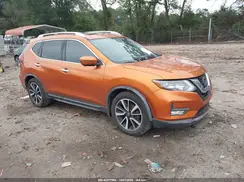 JN8AT2MT5JW468868 2018 NISSAN ROGUE