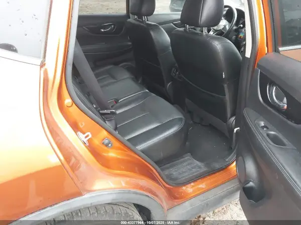 JN8AT2MT5JW468868 2018 NISSAN ROGUE - Image 8