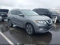JN8AT2MT5JW485802 2018 NISSAN ROGUE