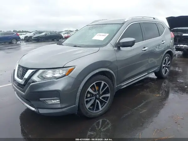JN8AT2MT5JW485802 2018 NISSAN ROGUE - Image 2
