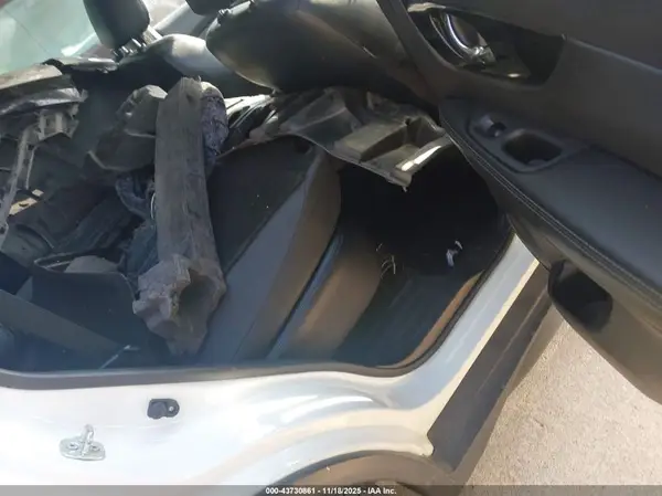 JN8AT2MT5JW486187 2018 NISSAN ROGUE - Image 8