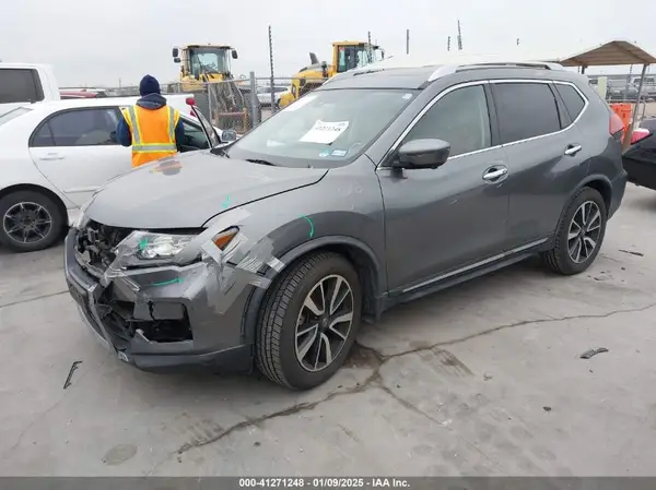 JN8AT2MT5JW487789 2018 NISSAN ROGUE - Image 2