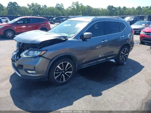 JN8AT2MT5JW488988 2018 NISSAN ROGUE - Image 2