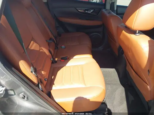 JN8AT2MT5JW488988 2018 NISSAN ROGUE - Image 8