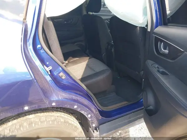 JN8AT2MT5KW252424 2019 NISSAN ROGUE - Image 8