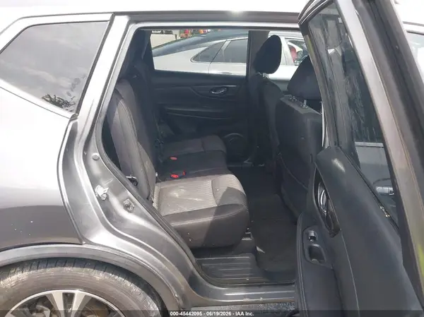 JN8AT2MT5KW262709 2019 NISSAN ROGUE - Image 8