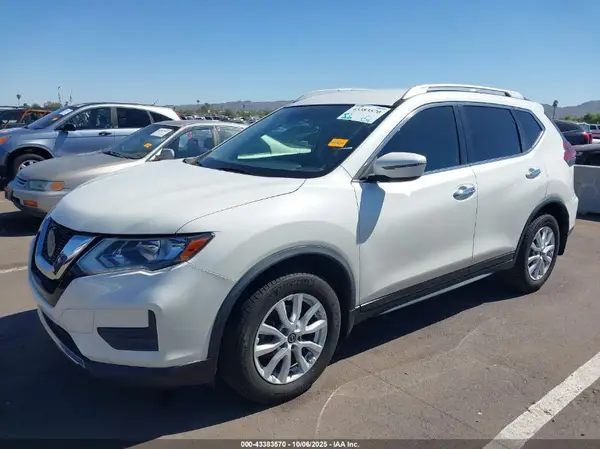 JN8AT2MT5KW262936 2019 NISSAN ROGUE - Image 2