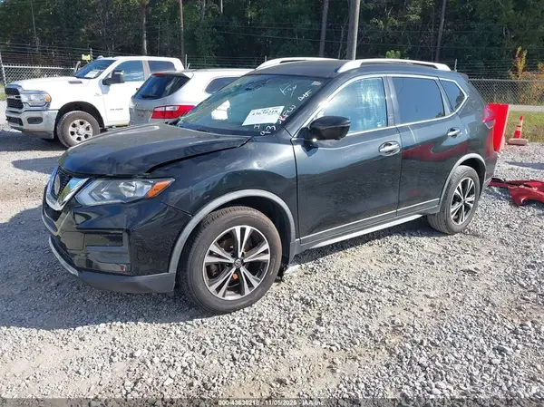 JN8AT2MT5KW263410 2019 NISSAN ROGUE - Image 2