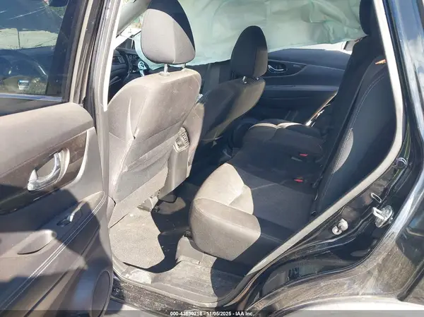 JN8AT2MT5KW263410 2019 NISSAN ROGUE - Image 8