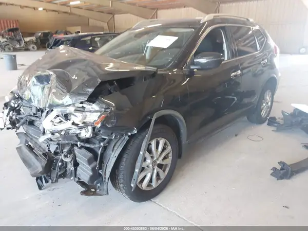 JN8AT2MT5KW264685 2019 NISSAN ROGUE - Image 2