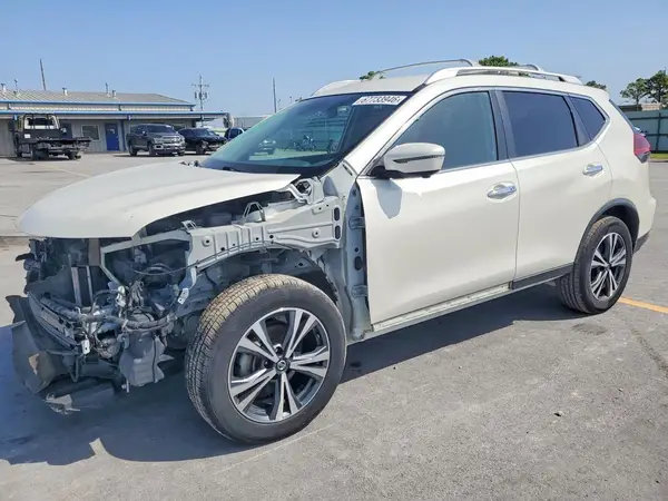 JN8AT2MT5KW266713 2019 NISSAN ROGUE - Image 1