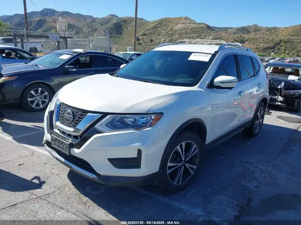 JN8AT2MT5LW012260 2020 NISSAN ROGUE - Image 2
