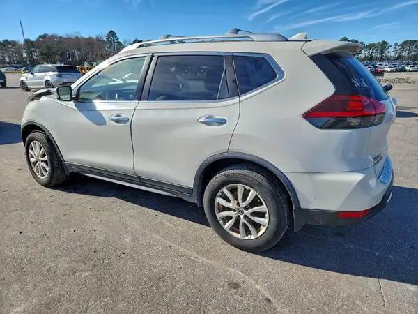 JN8AT2MT5LW014378 2020 NISSAN ROGUE - Image 2