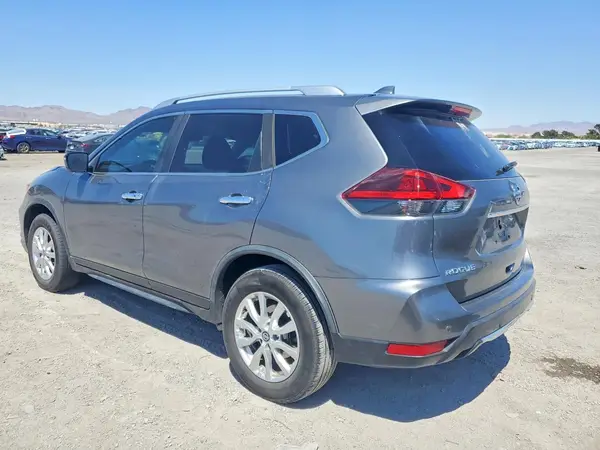 JN8AT2MT5LW014882 2020 NISSAN ROGUE - Image 2