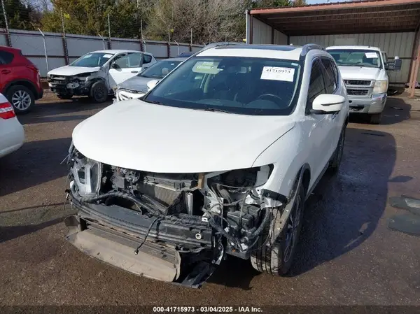 JN8AT2MT5LW035697 2020 NISSAN ROGUE - Image 2