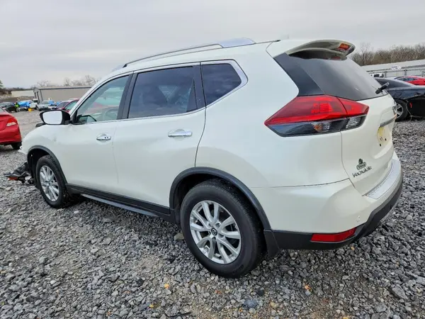 JN8AT2MT5LW036557 2020 NISSAN ROGUE - Image 2