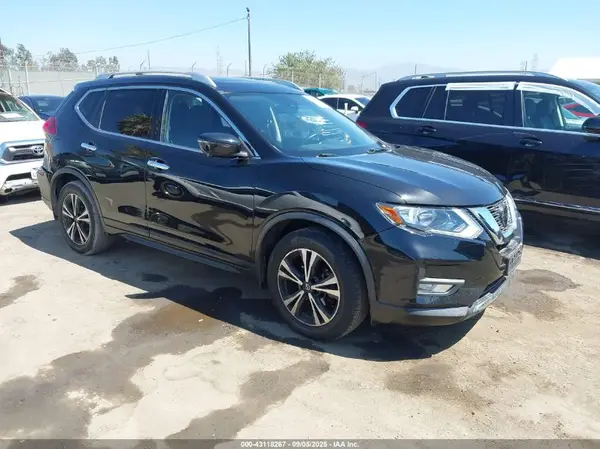JN8AT2MT5LW043069 2020 NISSAN ROGUE - Image 1