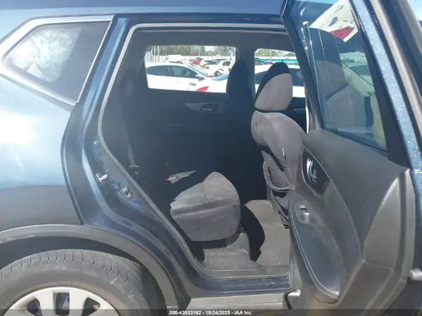 JN8AT2MT6GW006019 2016 NISSAN ROGUE - Image 8