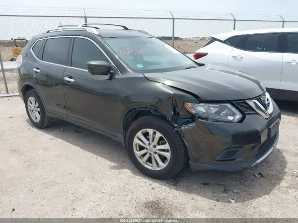 JN8AT2MT6GW011561 2016 NISSAN ROGUE - Image 1