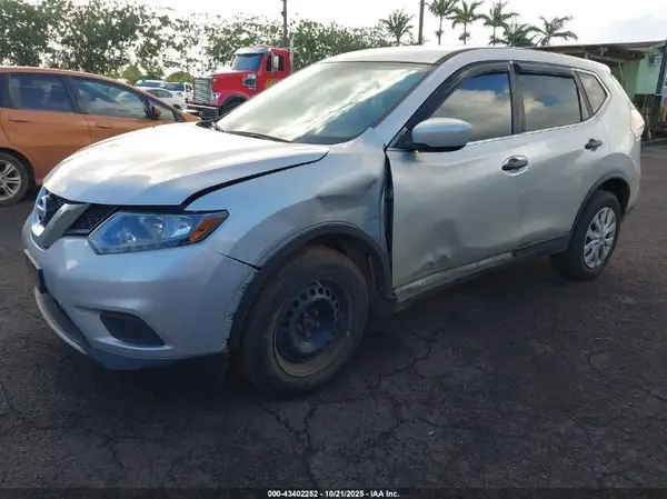 JN8AT2MT6GW018073 2016 NISSAN ROGUE - Image 2