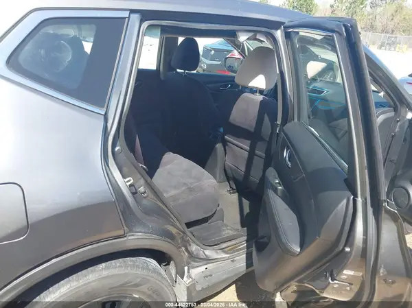 JN8AT2MT6GW019823 2016 NISSAN ROGUE - Image 8