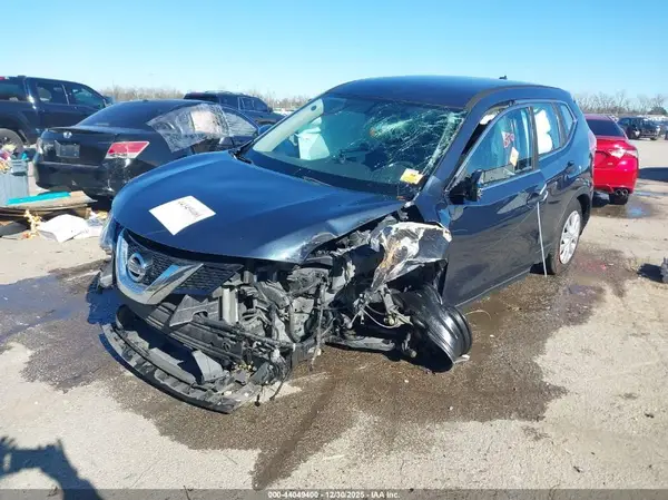 JN8AT2MT6GW023211 2016 NISSAN ROGUE - Image 2